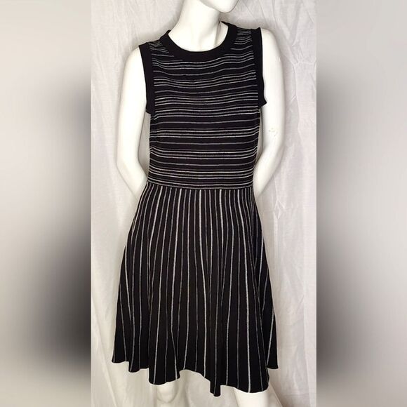 Kate spade Striped Black & White Sleeveless Dress Size Medium - Picture 13 of 13